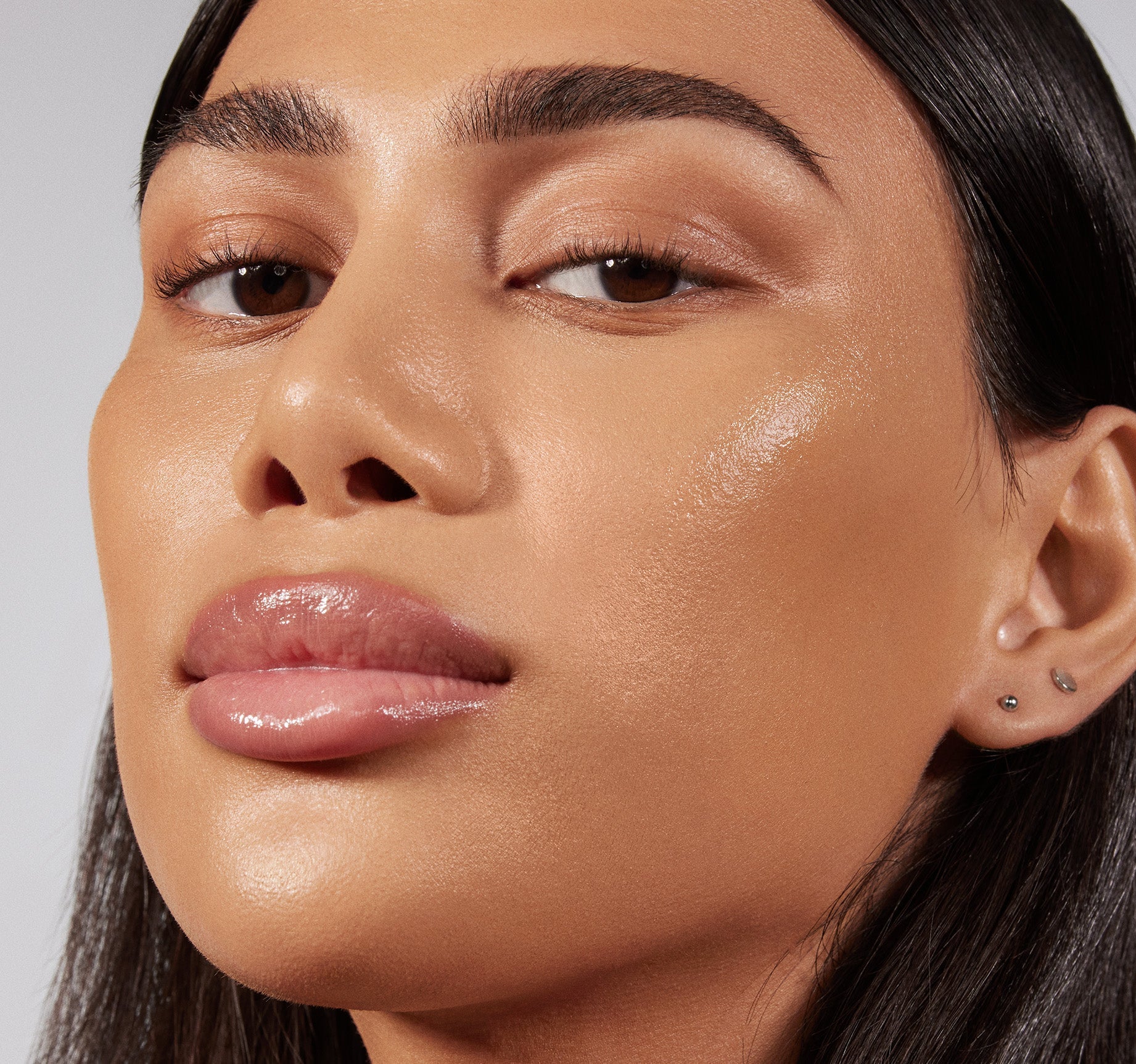 Lightform Extended Hydration Foundation - Image 84