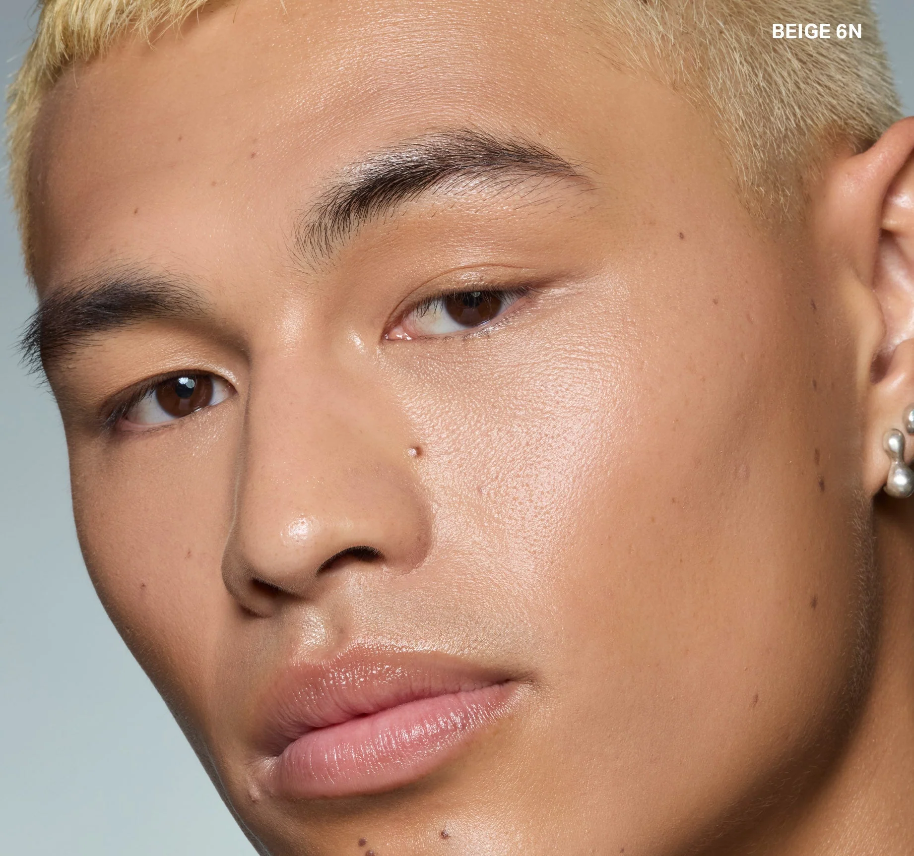 Wakeup Artist Under Eye Correcting Concealer - Image 15